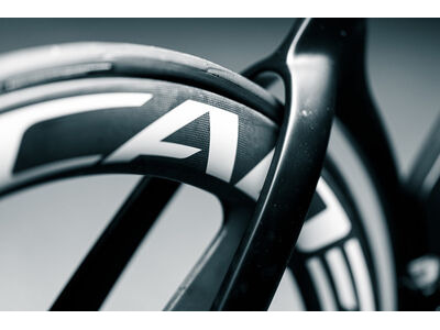 Cadex Aero 4 Spoke 1K Tubeless Disc-Brake DB FW click to zoom image