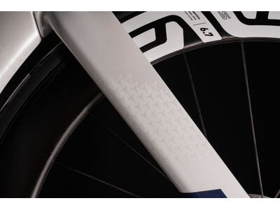 Colnago Y1RS Disc 2025 Carbon TT Aero Bike Dura Ace Di2 click to zoom image