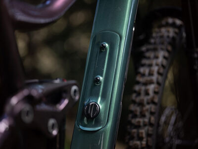 Giant Reign 2 Mineral Green click to zoom image