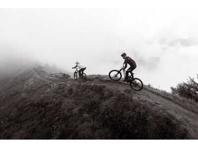 Giant Reign Advanced E+ 1 Mercury / Carbon Smoke click to zoom image