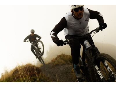 Giant Reign Advanced E+ 1 Mercury / Carbon Smoke click to zoom image