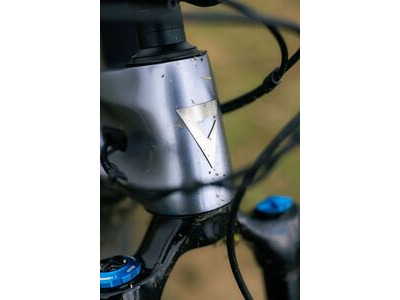 Giant Reign Advanced E+ 1 Mercury / Carbon Smoke click to zoom image