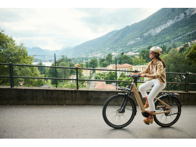 LIV Allure E+ 1 click to zoom image