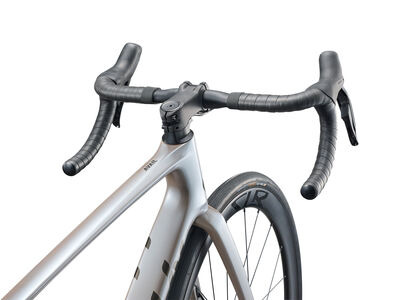 LIV Avail Advanced 0 click to zoom image