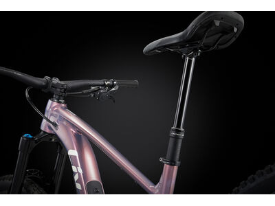 LIV Intrigue X 2 click to zoom image