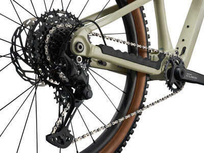 LIV Embolden Pale Moss click to zoom image